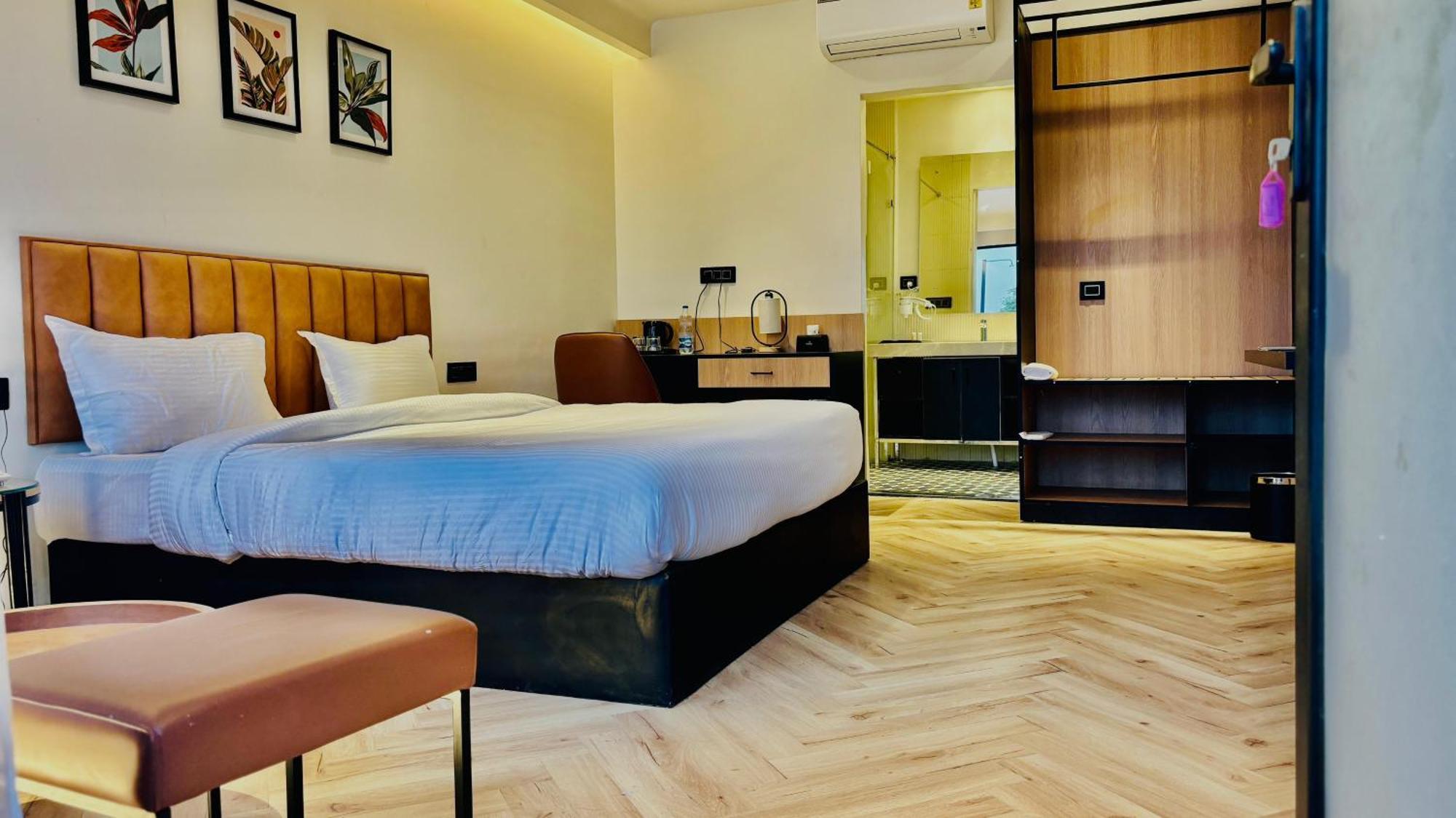 Vintclub Resort Lucknow Eksteriør bilde