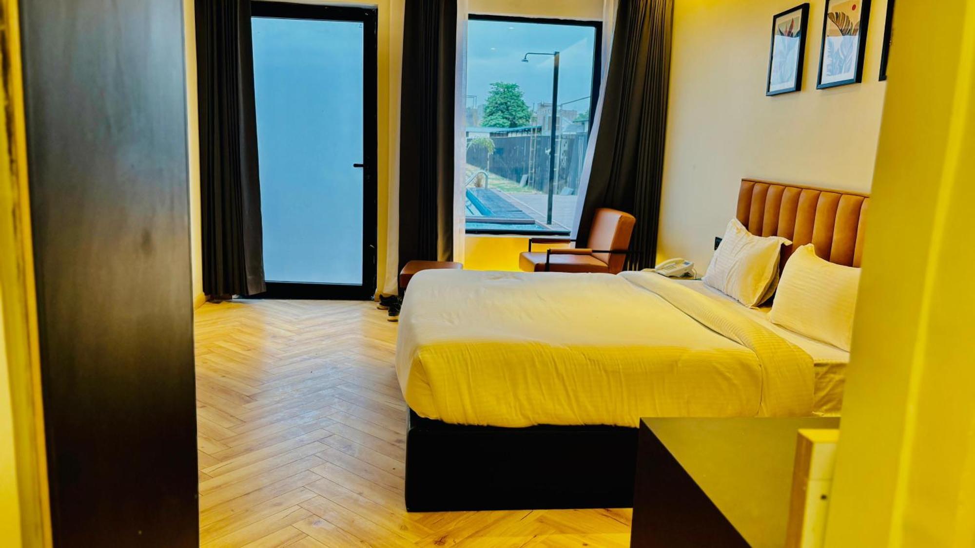 Vintclub Resort Lucknow Eksteriør bilde