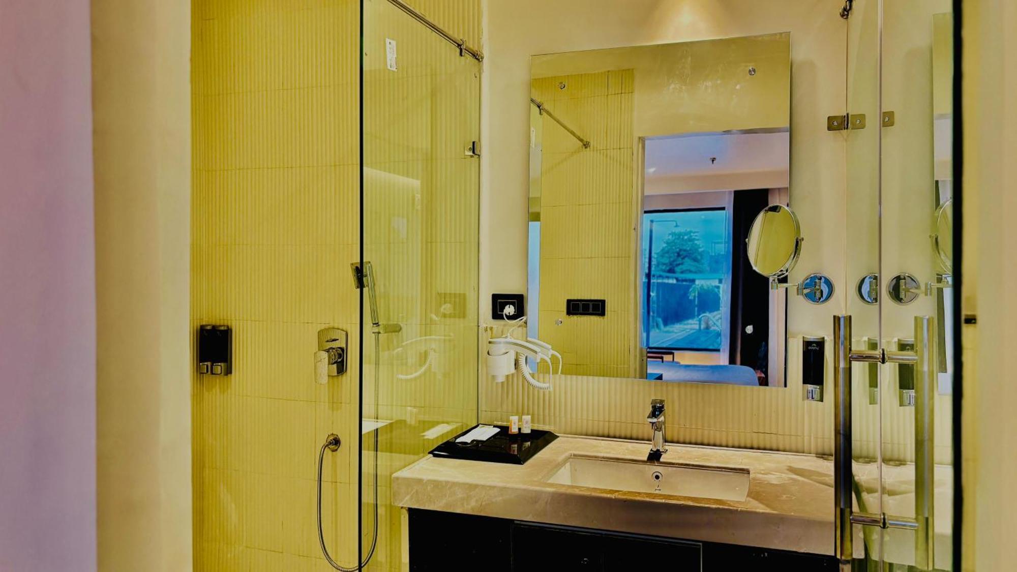 Vintclub Resort Lucknow Eksteriør bilde