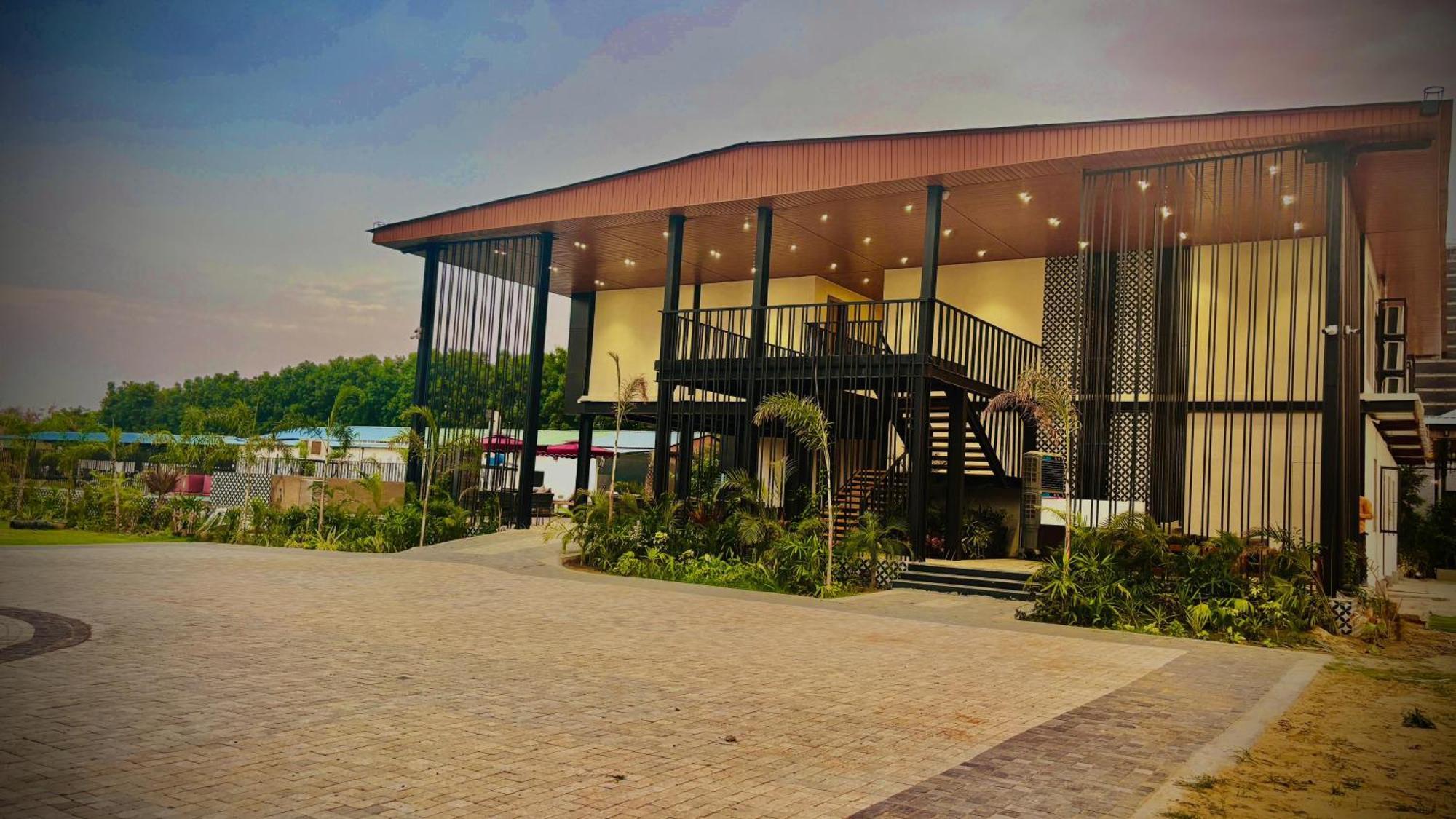 Vintclub Resort Lucknow Eksteriør bilde